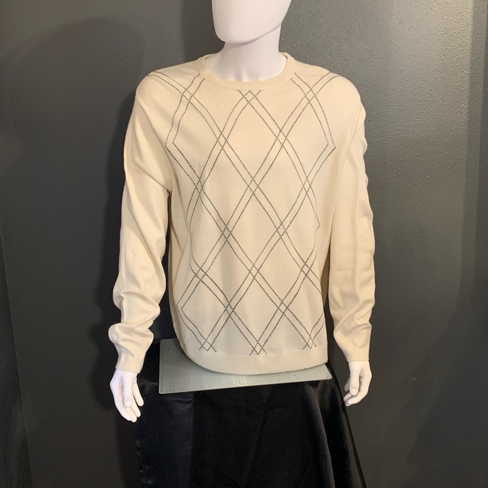 Geoffrey Beene Cream Crewneck Sweater with Diamond Pattern
